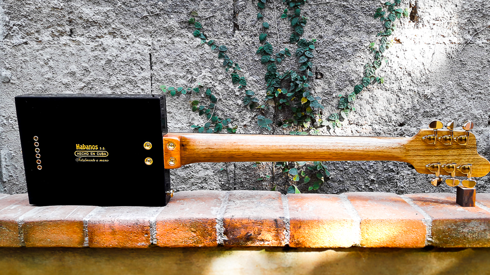 Modelo: Cigar Box 6C / Ano 2017