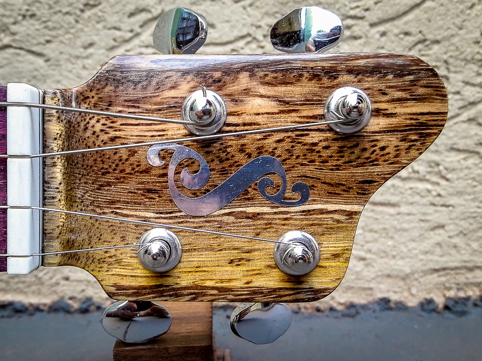 Modelo: Cigar Box 4C / Ano 2017 / Artista: Samir Issa - Mississippi Devils