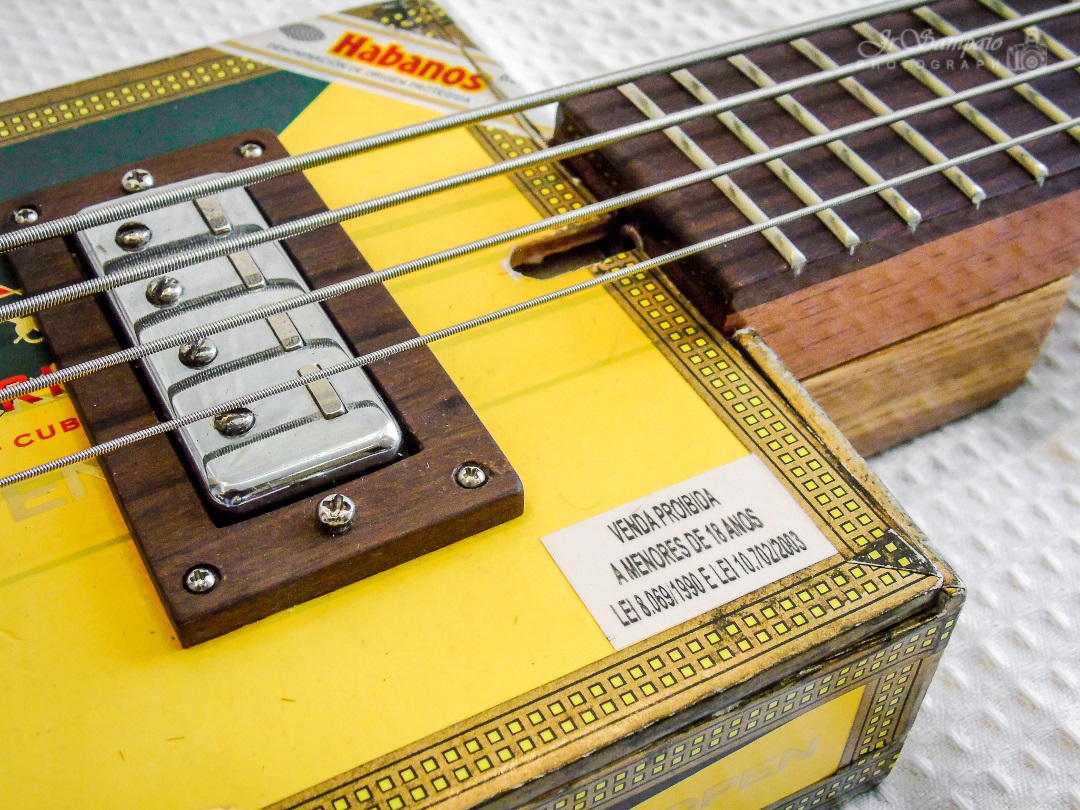 Modelo: Cigar Bass 4C / Ano 2018 / Artista: Juninho Sampaio