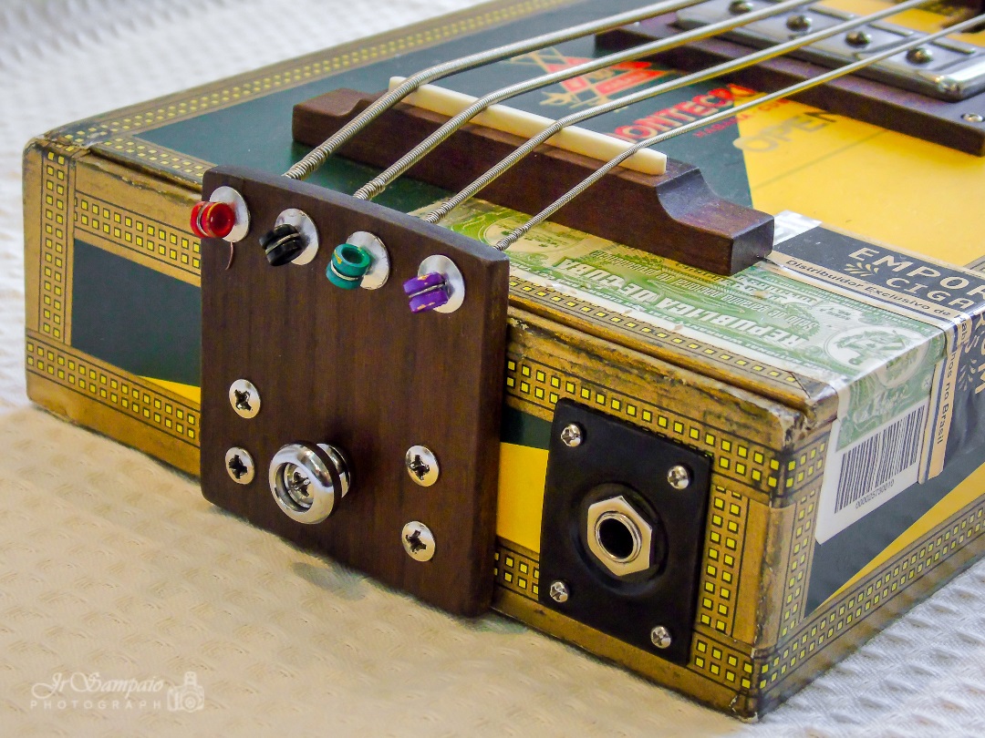 Modelo: Cigar Bass 4C / Ano 2018 / Artista: Juninho Sampaio
