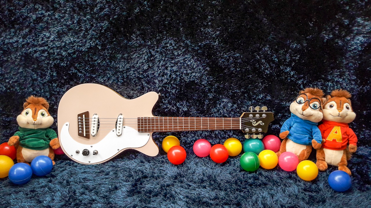 Guitarra Modelo: DC-59 Kid / Ano 2019