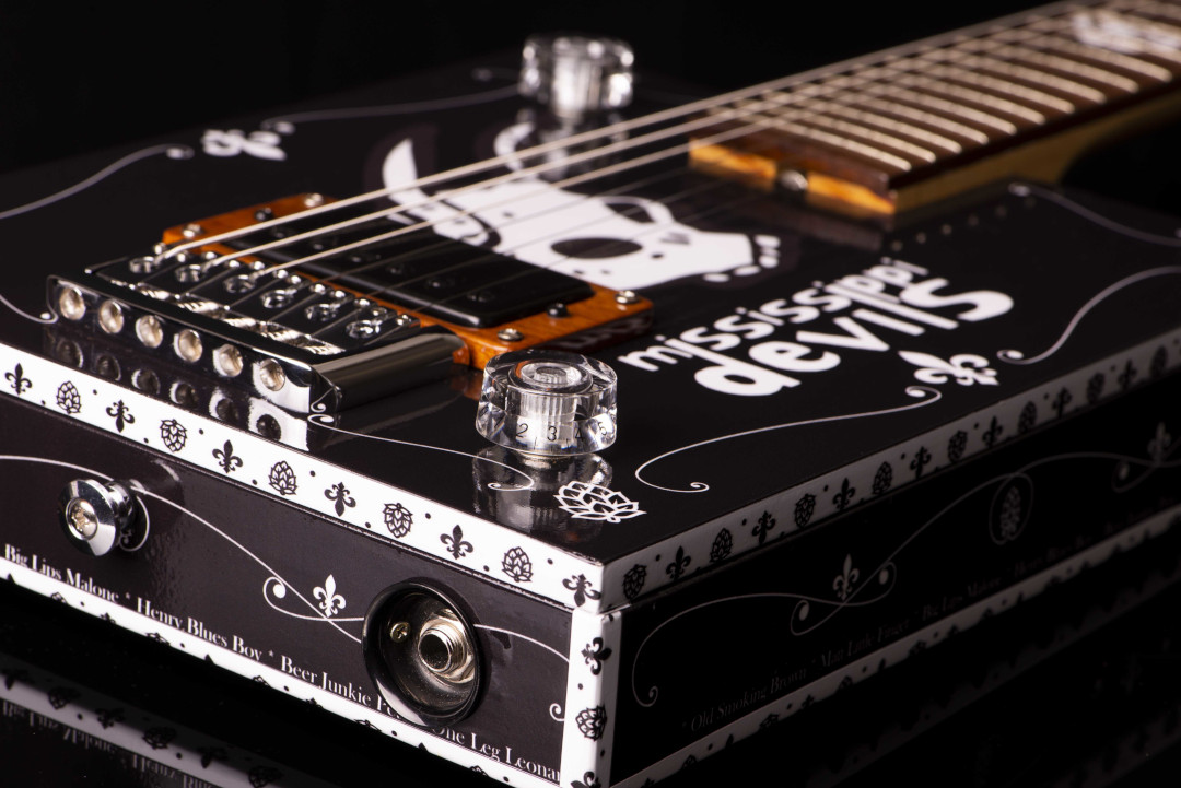 Modelo: Cigar Box 6C / Ano 2020