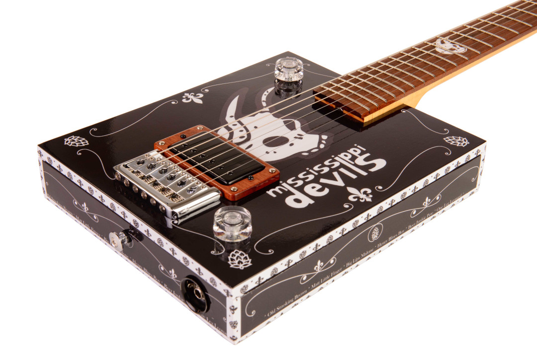 Modelo: Cigar Box 6C / Ano 2020