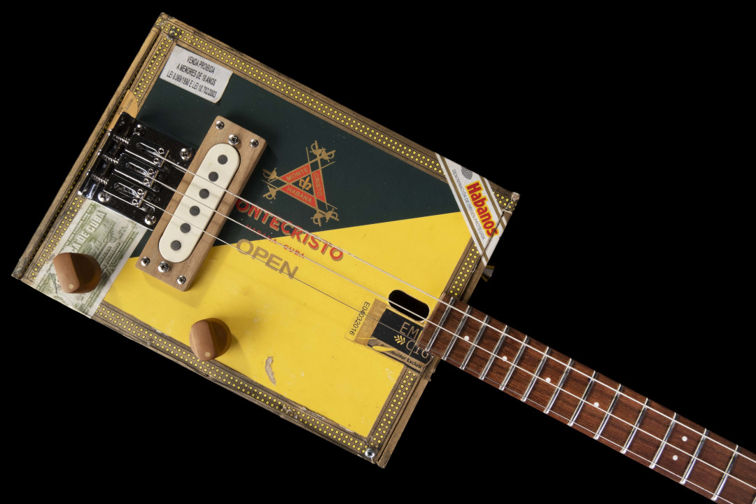 Modelo: Cigar Box 3C / Ano 2021