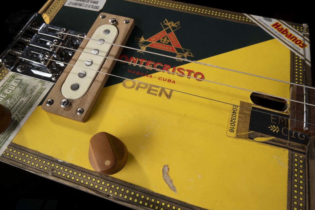Modelo: Cigar Box 3C / Ano 2021