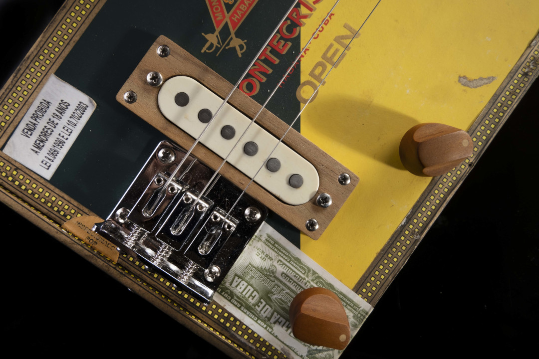 Modelo: Cigar Box 3C / Ano 2021