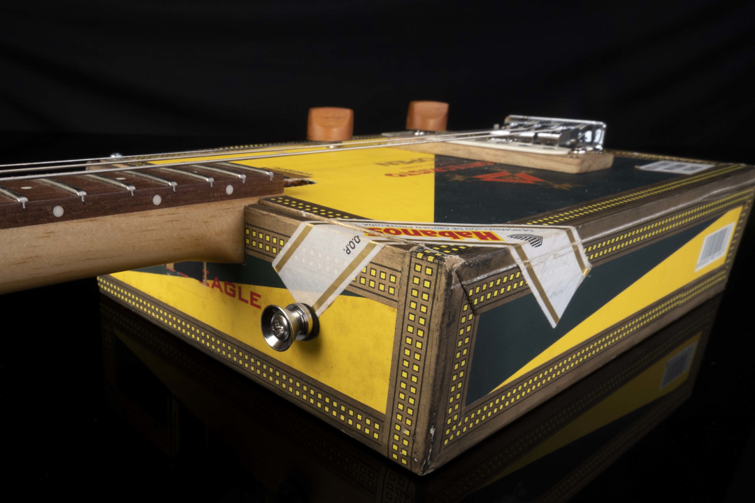Modelo: Cigar Box 3C / Ano 2021