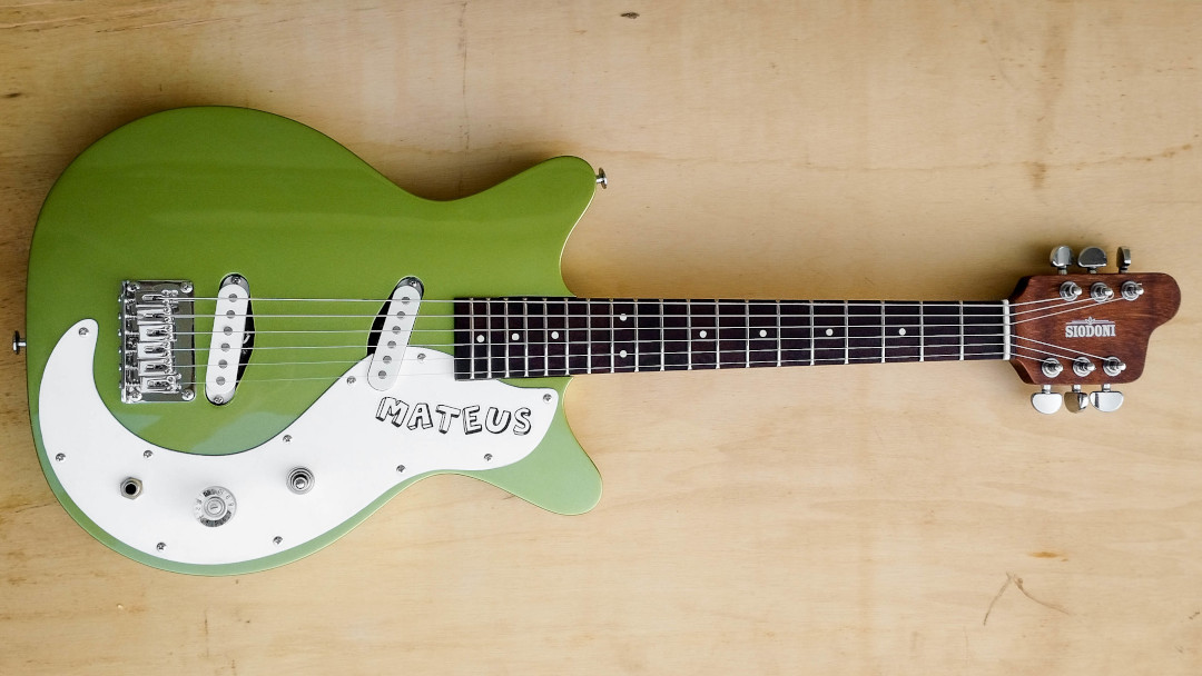 Guitarra Modelo: DC-59 Kid / Ano 2022