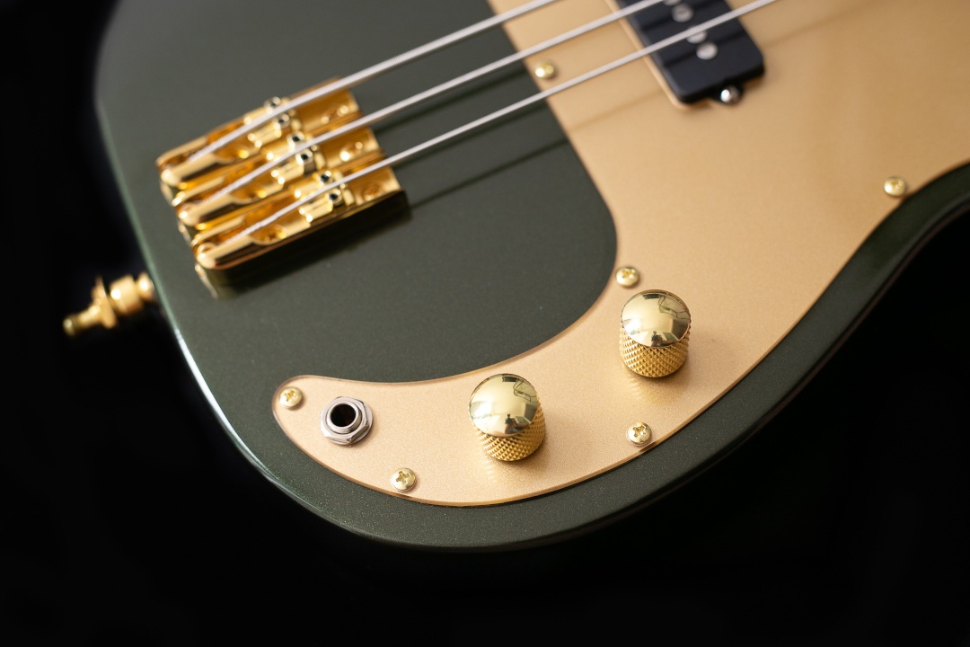 Modelo: P-Bass 3C / Ano 2025 / Artista: KS Rhoads